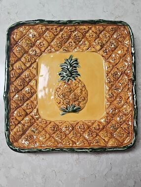 Pacific Rim Handpainted Ceramic Pineapple Wall Plaque - Yellow & Green